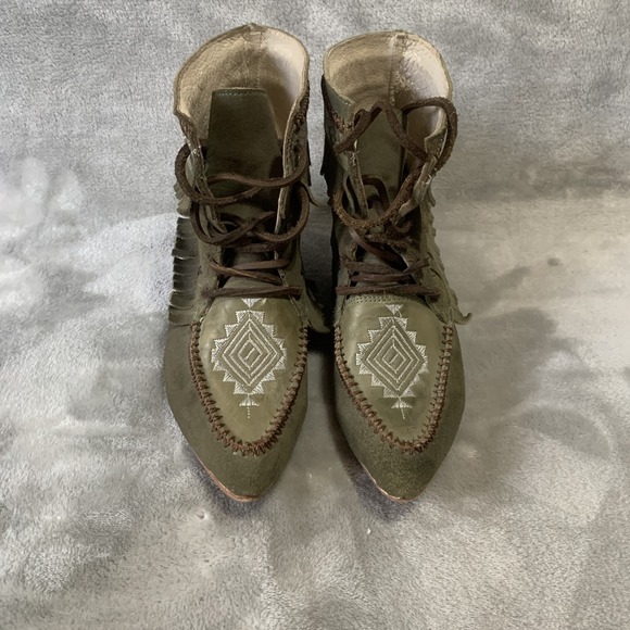 Freebird by Steven Tribe Boots Womens Size 6 Suede Embroidered Aztec Southwest - Picture 9 of 16